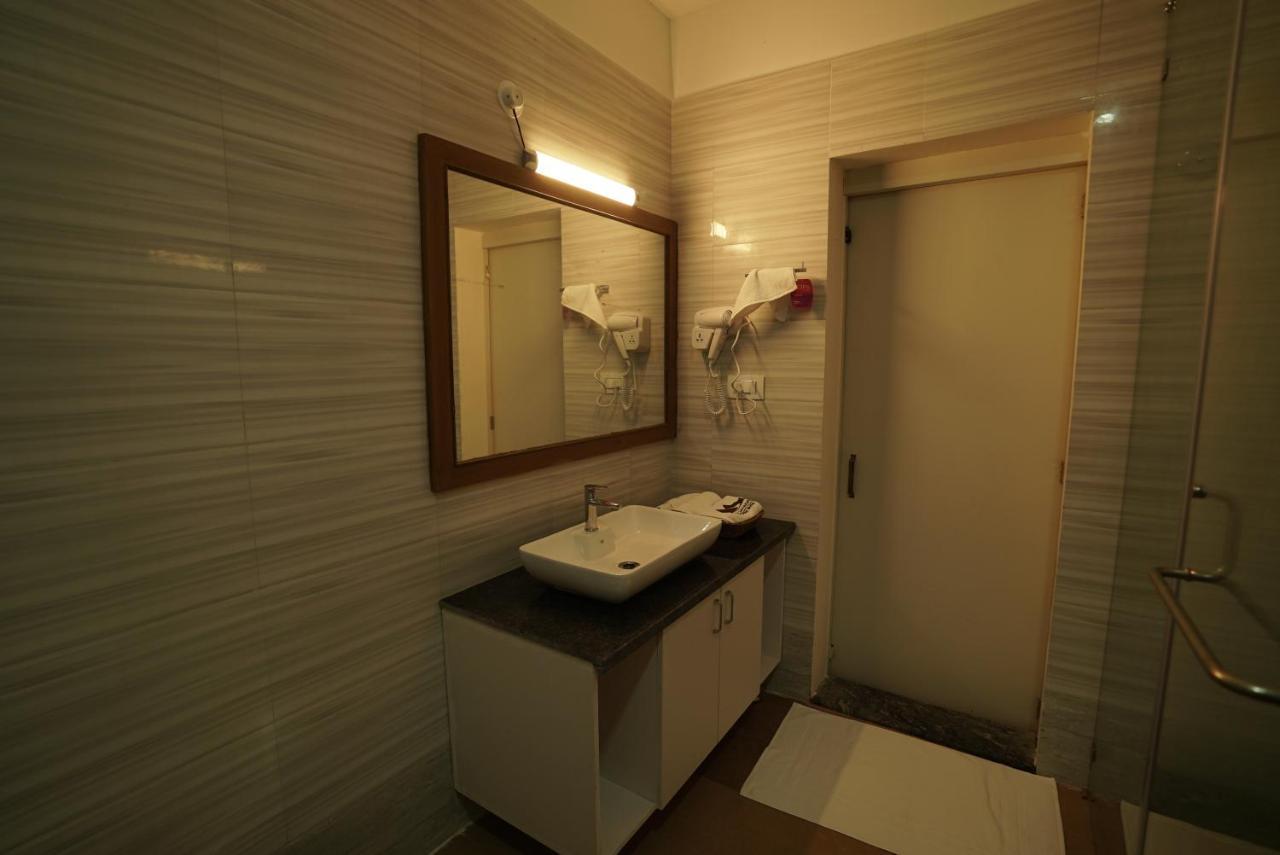 Coorggavadana Hotel Madikeri Buitenkant foto