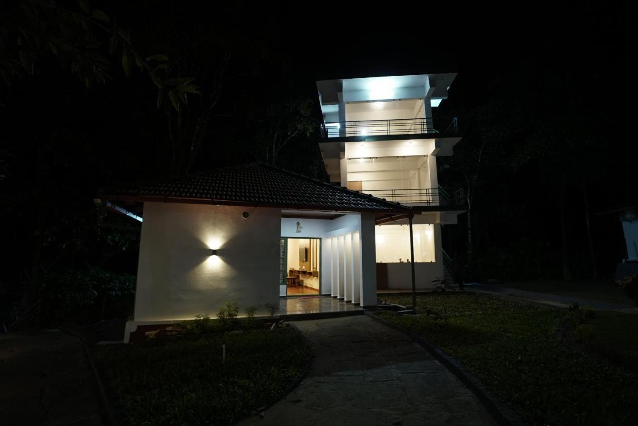 Coorggavadana Hotel Madikeri Buitenkant foto