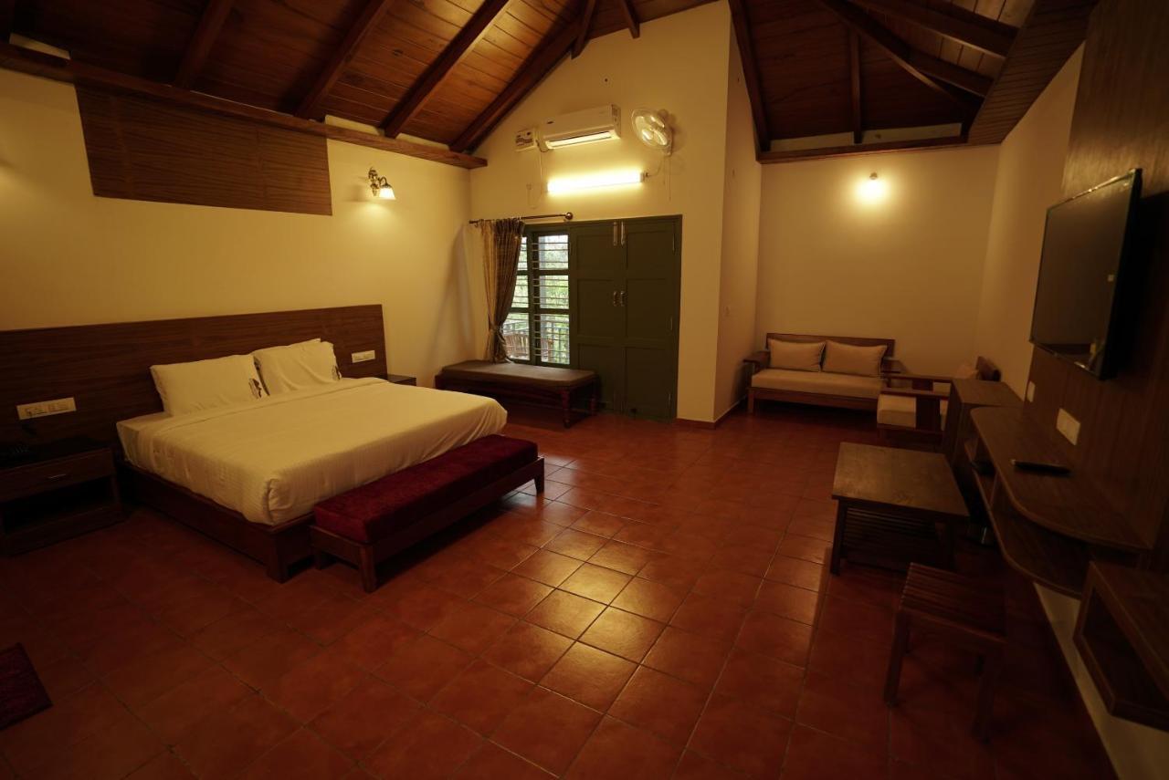Coorggavadana Hotel Madikeri Buitenkant foto