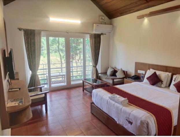 Coorggavadana Hotel Madikeri Buitenkant foto