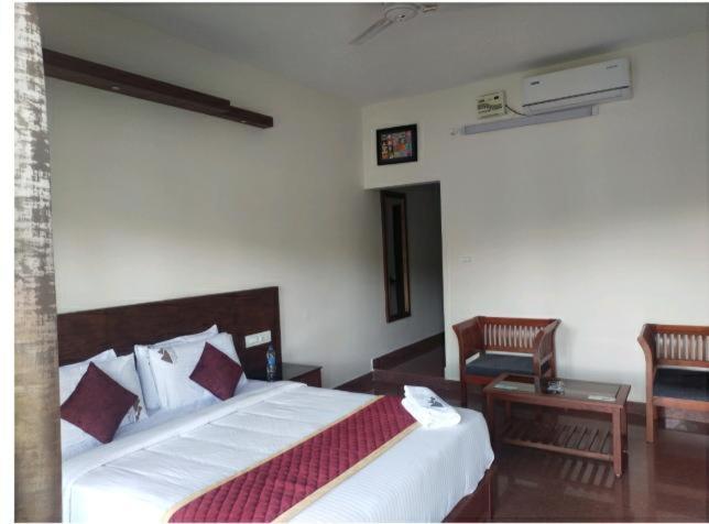 Coorggavadana Hotel Madikeri Buitenkant foto
