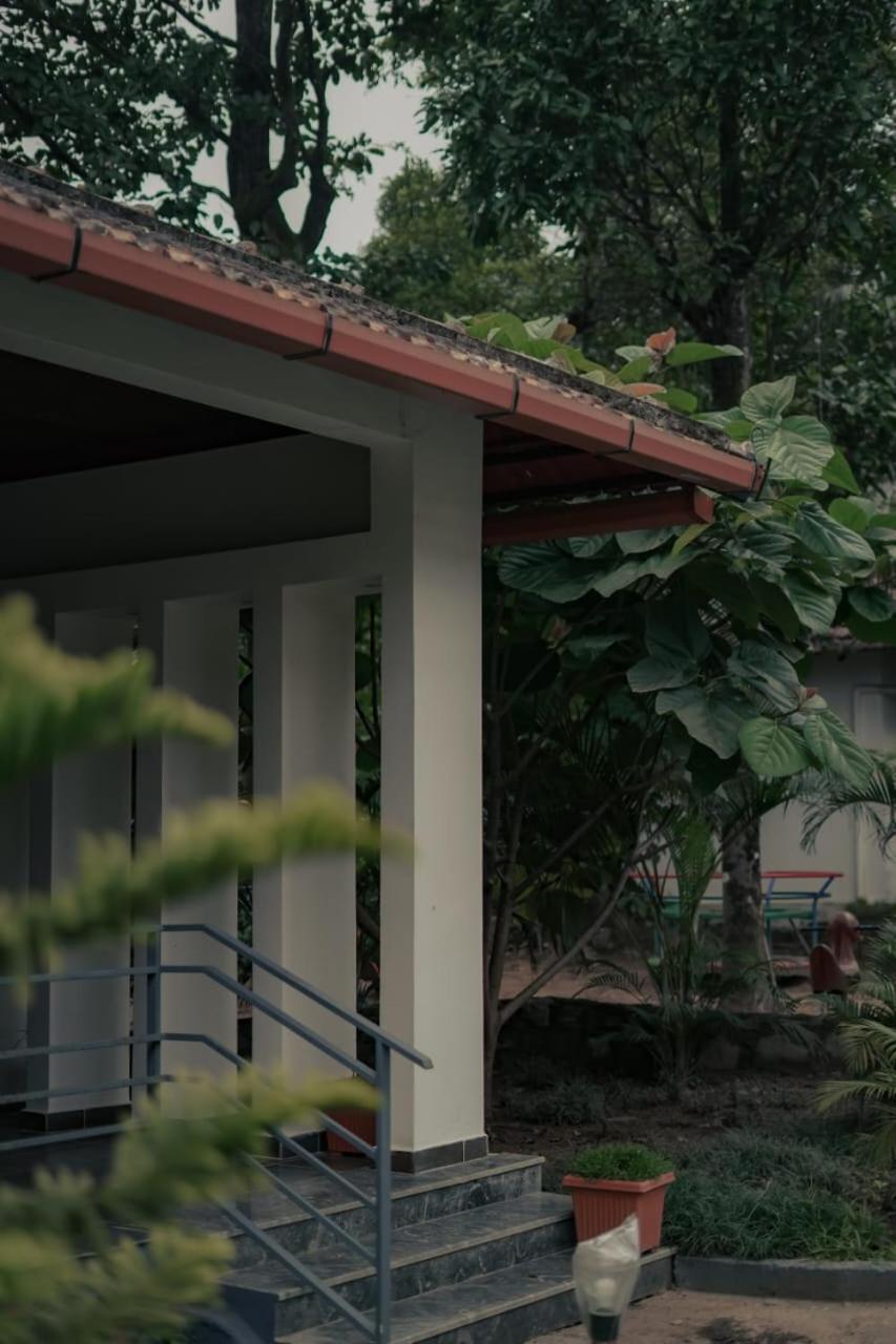 Coorggavadana Hotel Madikeri Buitenkant foto